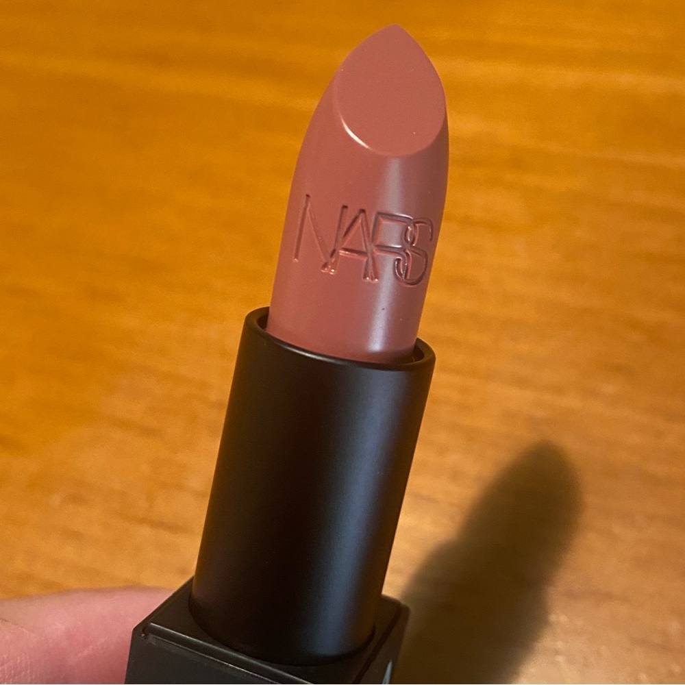 NARS Lipstick Dolce Vita 👄 - Picture 6 of 16